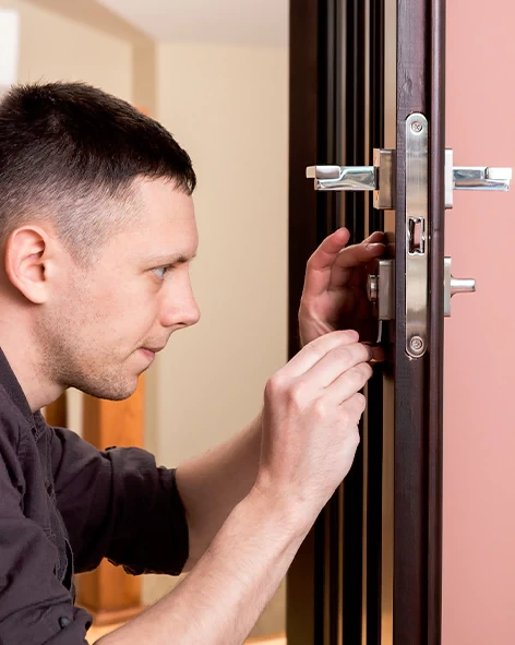: Professional Locksmith For Commercial And Residential Locksmith Services in Pleasanton, CA