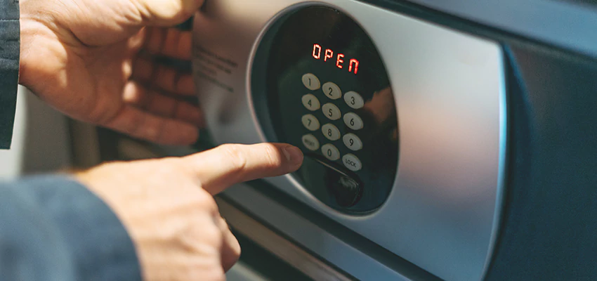 Cash Safe Openers in Pleasanton, California