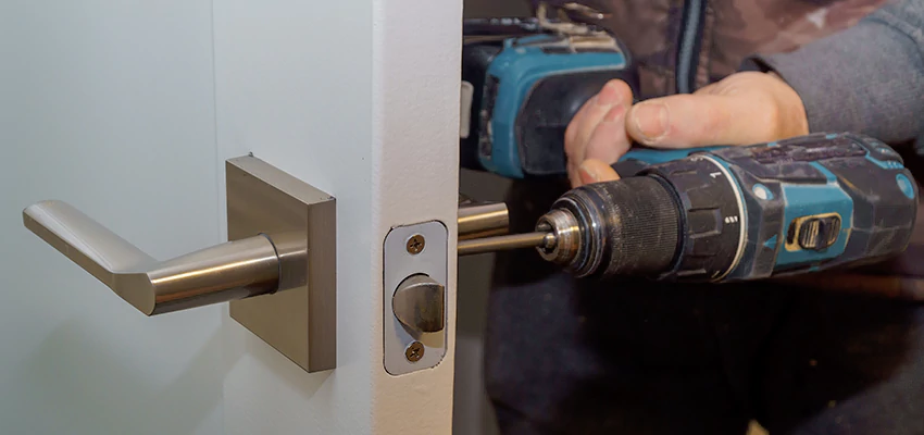 Broken Door Handle Lock Repair in Pleasanton, California